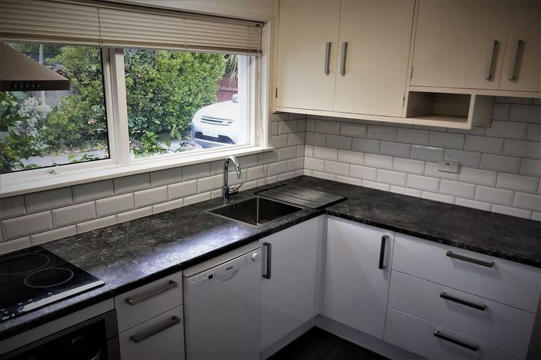 Photo of property in 16b Cashmere Road, Cashmere, Christchurch, 8022