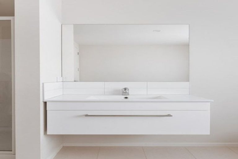 Photo of property in 58 Kayelene Place, Omokoroa, 3114