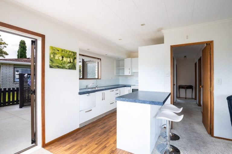 Photo of property in 11 Tukapa Street, Westown, New Plymouth, 4310