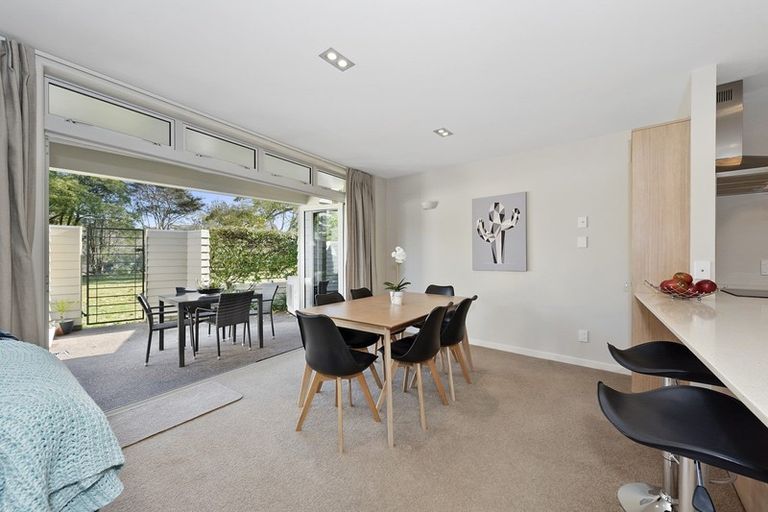 Photo of property in 24e Jellicoe Drive, Hamilton East, Hamilton, 3216