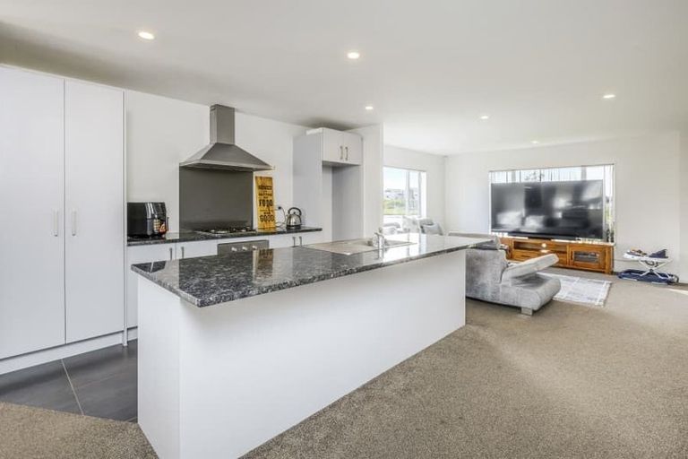 Photo of property in 106 Arion Road, Takanini, 2112