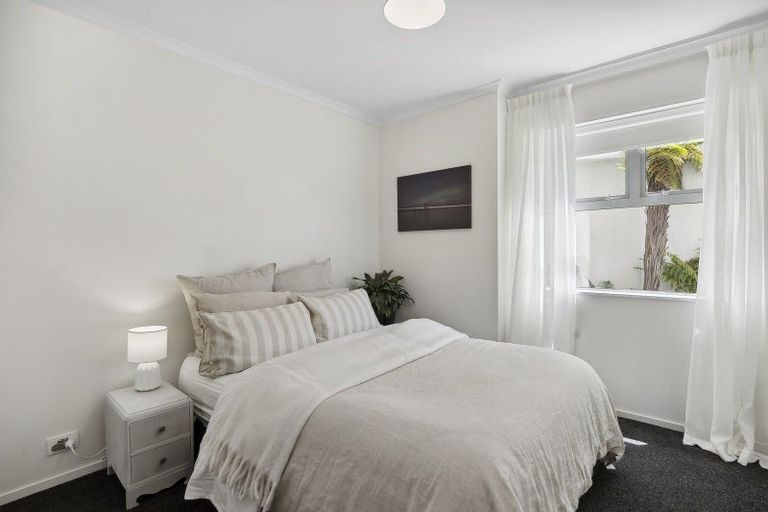 Photo of property in 63 Cliffs Road, Saint Clair, Dunedin, 9012