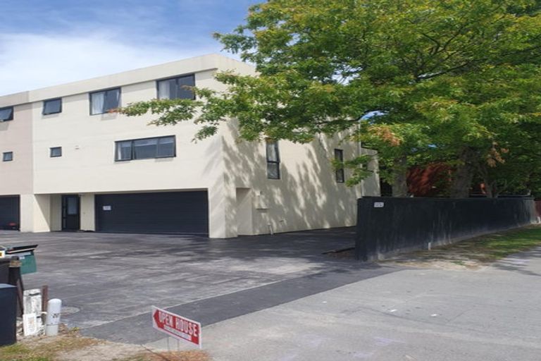 Photo of property in 47 Peverel Street, Riccarton, Christchurch, 8041