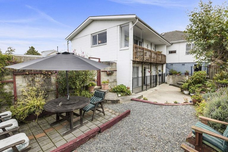 Photo of property in 42 Puketai Street, Andersons Bay, Dunedin, 9013