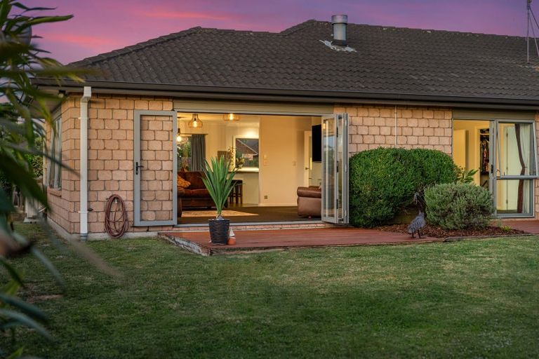 Photo of property in 33 Woodleigh Place, Ohauiti, Tauranga, 3112