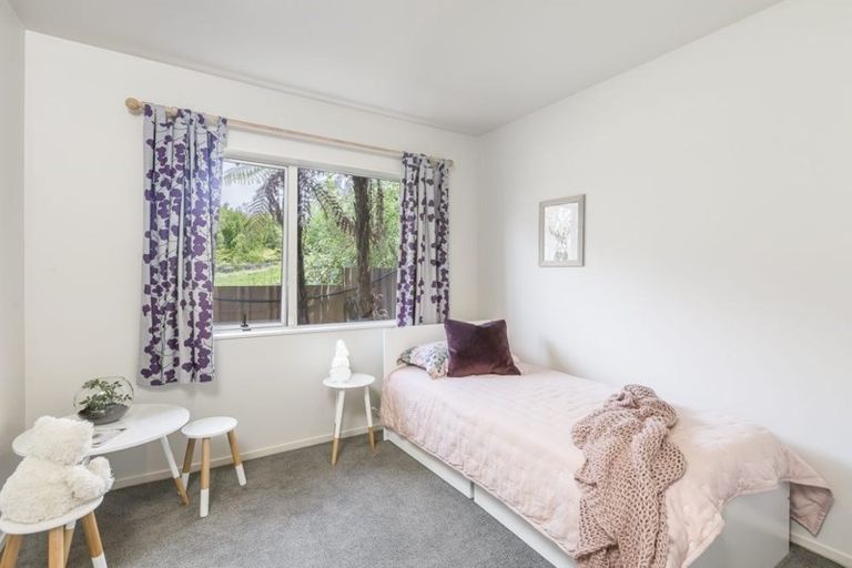 Photo of property in 26 Aotea Road, Glen Eden, Auckland, 0602