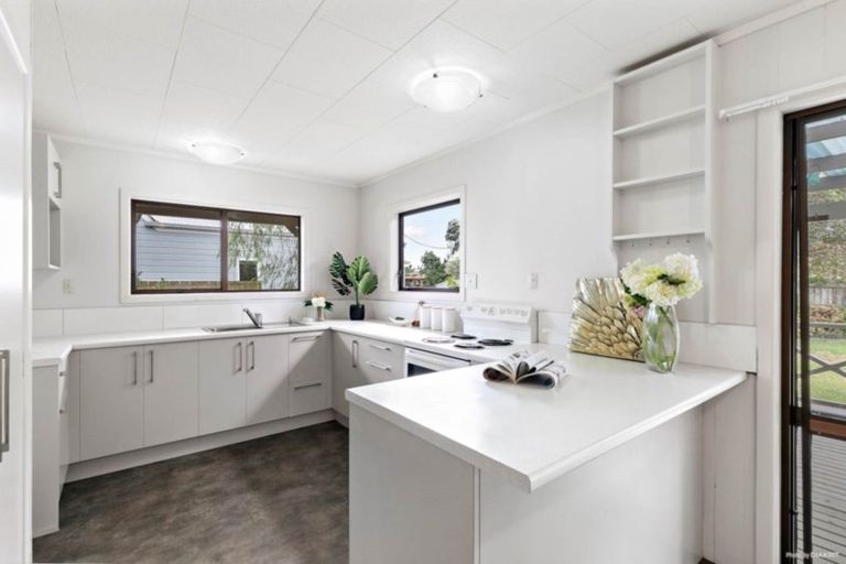 Photo of property in 18 Cherrie Road, Beachlands, Auckland, 2018
