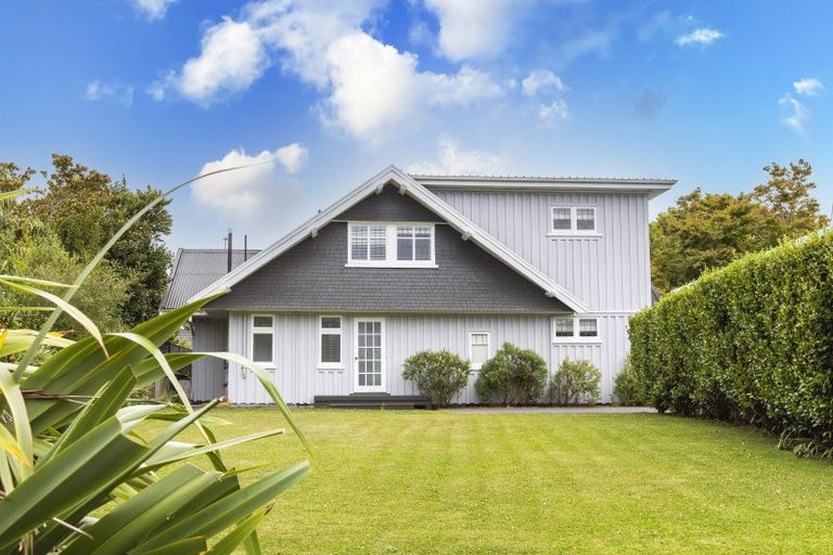 Photo of property in 55 Kotare Street, Fendalton, Christchurch, 8041