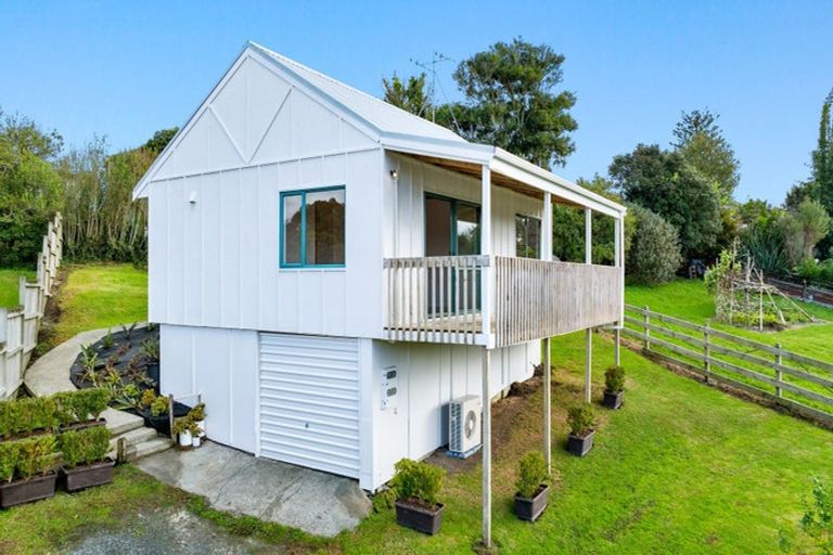 Photo of property in 5b Marshall Road, Kaiwaka, 0573