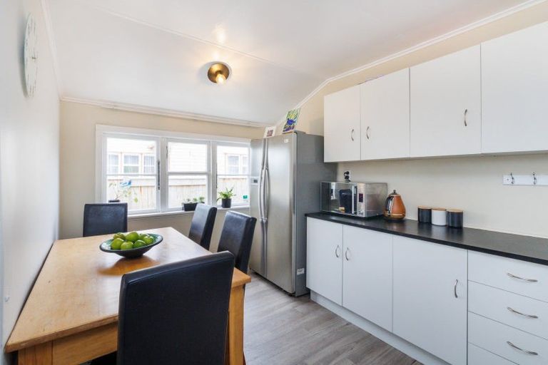 Photo of property in 32 Taylor Avenue, Feilding, 4702