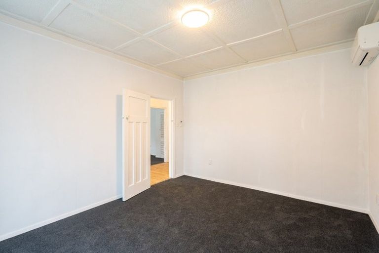 Photo of property in 239 Fitzherbert Avenue, West End, Palmerston North, 4410