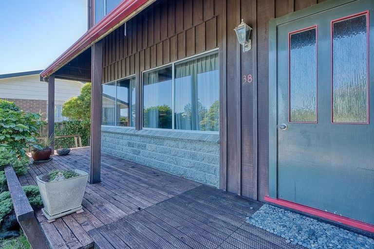 Photo of property in 38 Whitcombe Terrace, Hokitika, 7810