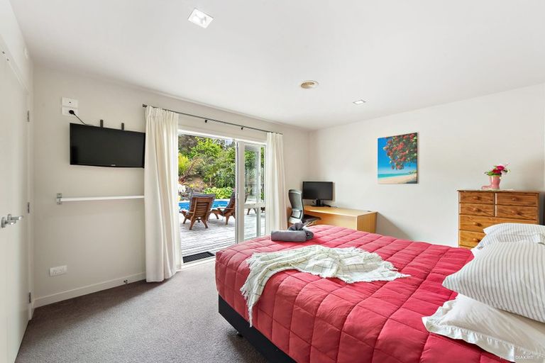 Photo of property in 170 Wade River Road, Wade Heads, Whangaparaoa, 0932