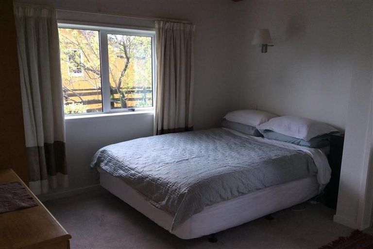 Photo of property in 5 Frye Crescent, Albert Town, Wanaka, 9305