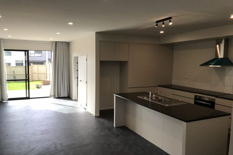 Photo of property in 6 Sophie Lane, Henderson, Auckland, 0612