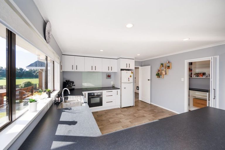 Photo of property in 18 Kentucky Way, Awapuni, Palmerston North, 4412