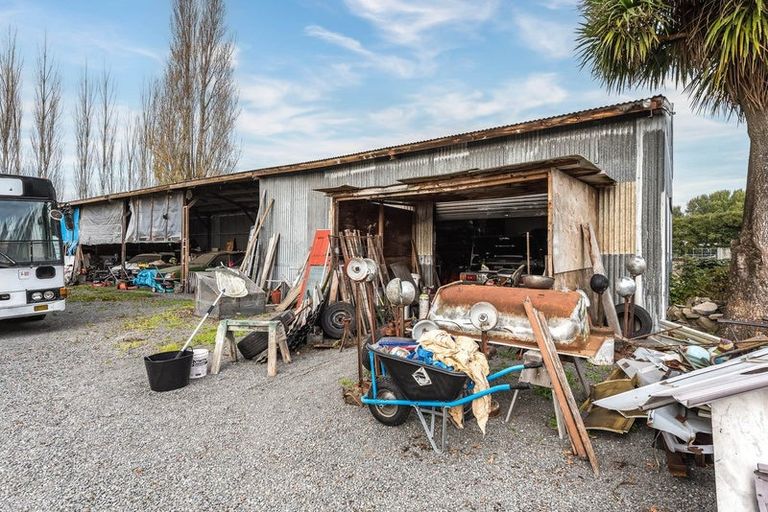 Photo of property in 68 Walters Road, Marshland, Christchurch, 8051
