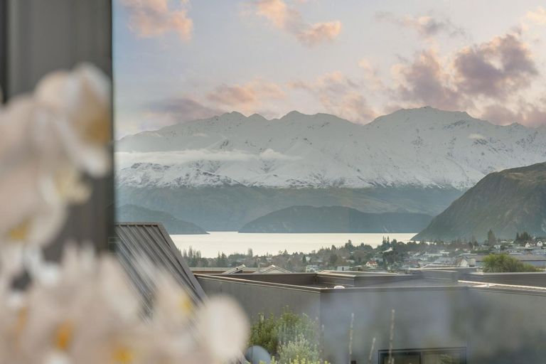 Photo of property in 114 Anderson Road, Wanaka, 9305