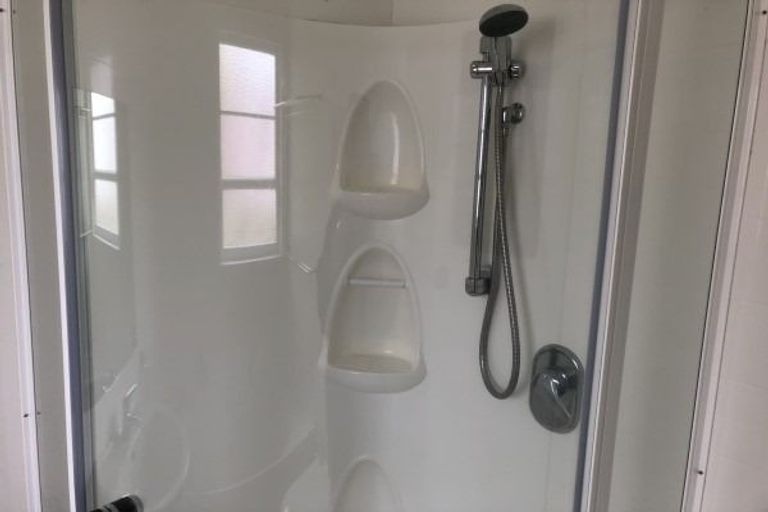 Photo of property in 16 Collingwood Street, Hokowhitu, Palmerston North, 4410