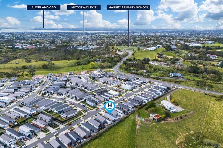 Photo of property in 30 Morus Road, Massey, Auckland, 0614