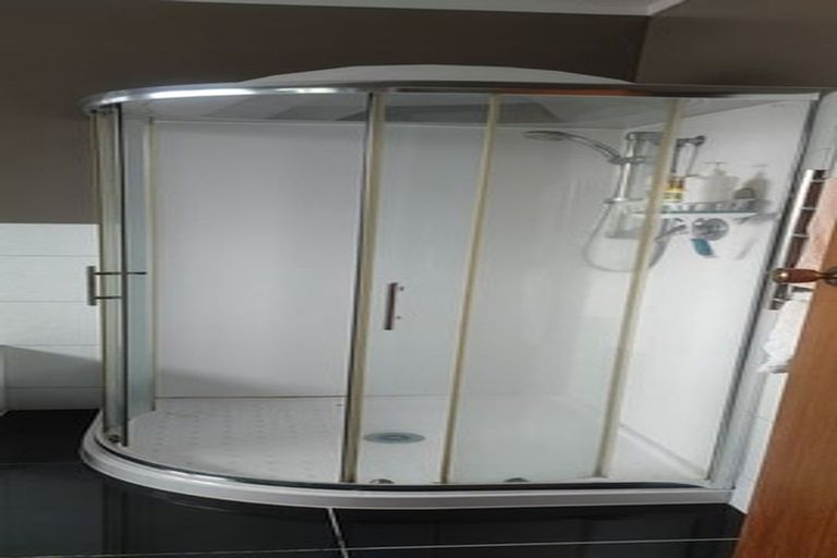 Photo of property in 6 Robert Grigg Place, Hamilton East, Hamilton, 3216