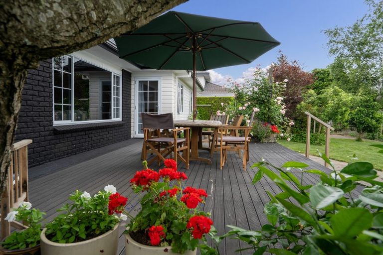 Photo of property in 71 Carlyle Street, Leamington, Cambridge, 3432