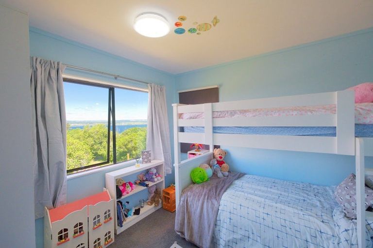 Photo of property in 117 Wakeman Road, Acacia Bay, Taupo, 3330