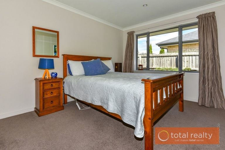 Photo of property in 8 Rosario Place, Aidanfield, Christchurch, 8025