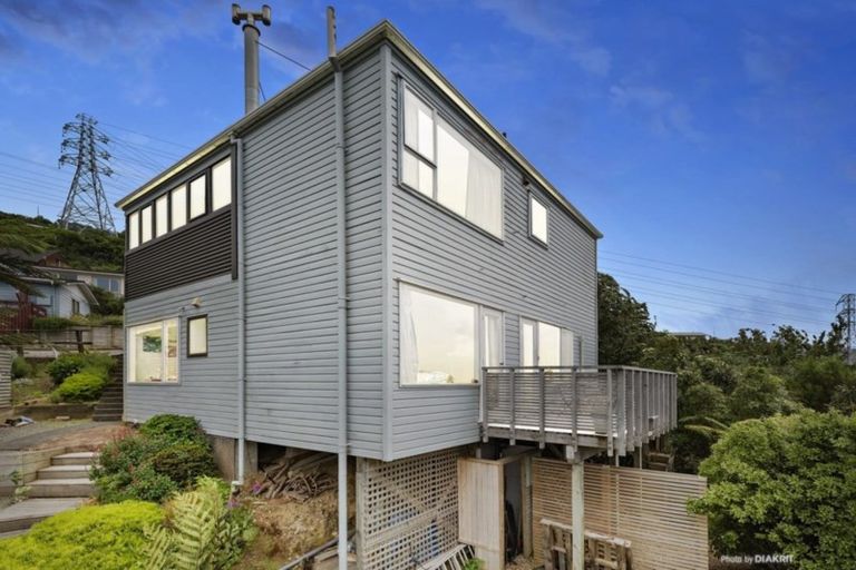 Photo of property in 3a Chancellor Way, Crofton Downs, Wellington, 6035