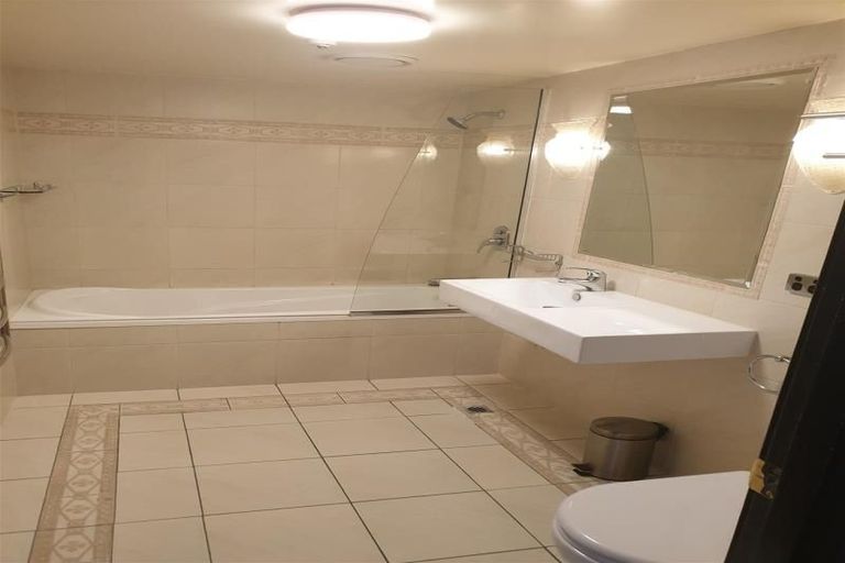 Photo of property in 3/24 Quiet Woman Way, Monaco, Nelson, 7011