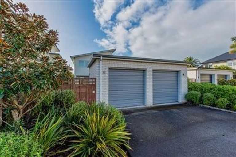Photo of property in 8 Toheroa Street, Hobsonville, Auckland, 0616