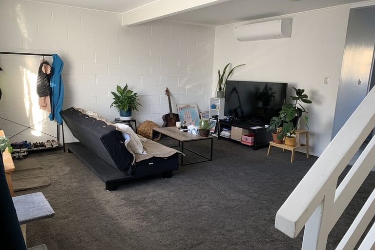 Photo of property in 2/25 Tennyson Street, Petone, Lower Hutt, 5012