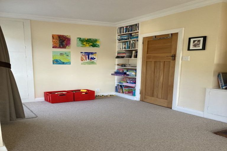 Photo of property in 10 Matai Terrace, Eastbourne, Lower Hutt, 5013