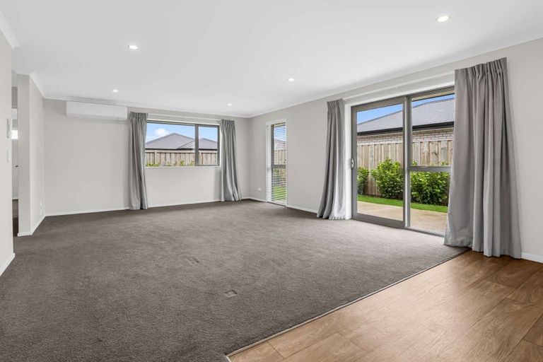 Photo of property in 90 Broadway Parade, Rolleston, 7615