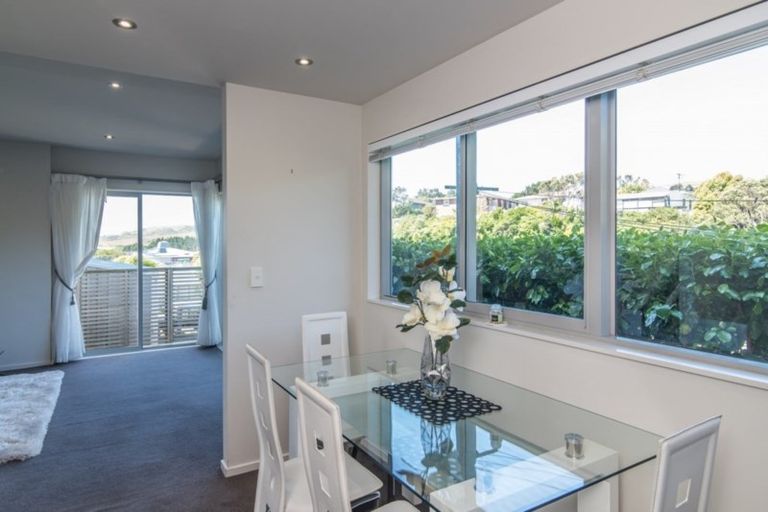 Photo of property in 2/46 Bracken Road, Paparangi, Wellington, 6037