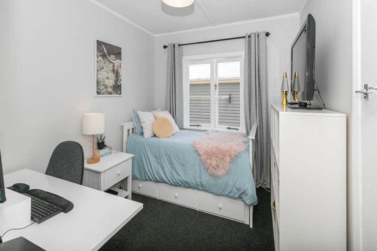 Photo of property in 15 Sandwich Road, St Andrews, Hamilton, 3200