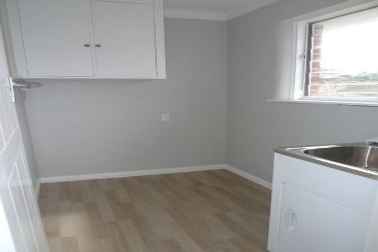 Photo of property in 11 Hollies Crescent, Johnsonville, Wellington, 6037