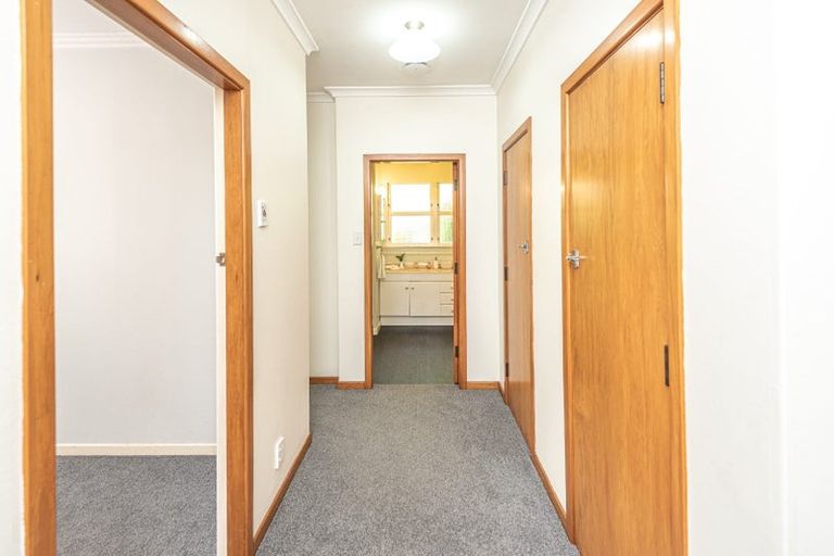 Photo of property in 33 Brassey Road, Saint Johns Hill, Whanganui, 4500