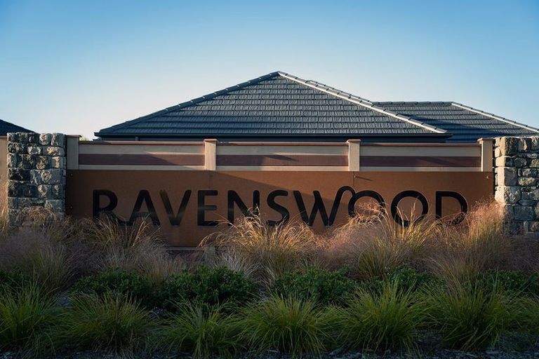 Photo of property in 13 Mehrtens Crescent, Woodend, 7691