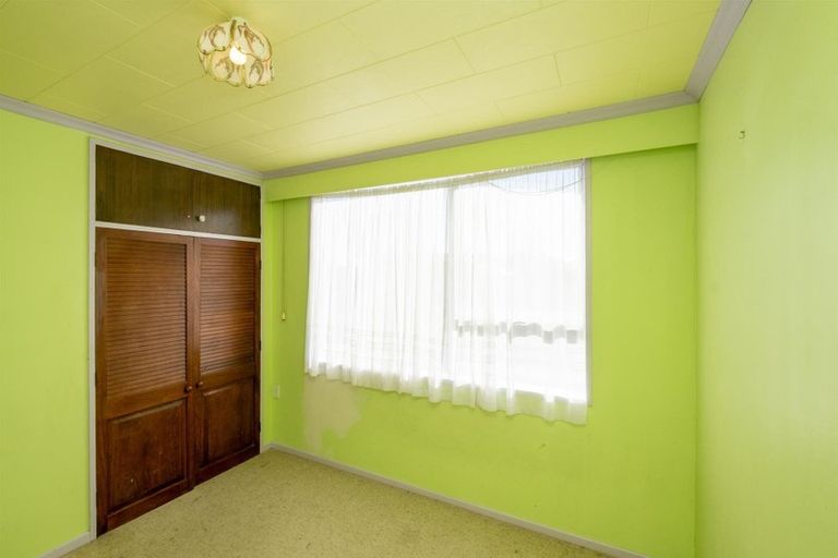 Photo of property in 17 Oberon Street, Stratford, 4332