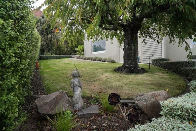Photo of property in 262 Mount Pleasant Road, Mount Pleasant, Christchurch, 8081