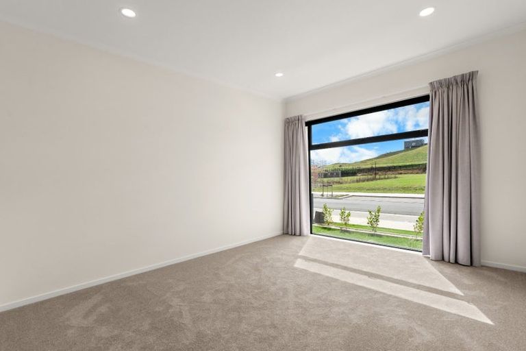 Photo of property in 64 Overton Street, Rototuna North, 3210