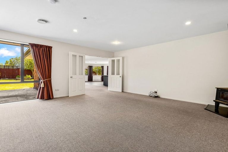 Photo of property in 112 Lowes Road, Rolleston, 7614