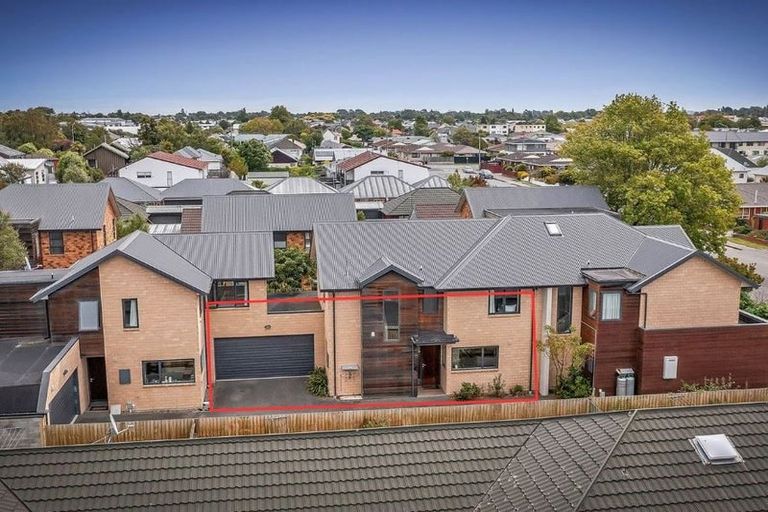 Photo of property in 15a Burdale Street, Riccarton, Christchurch, 8011