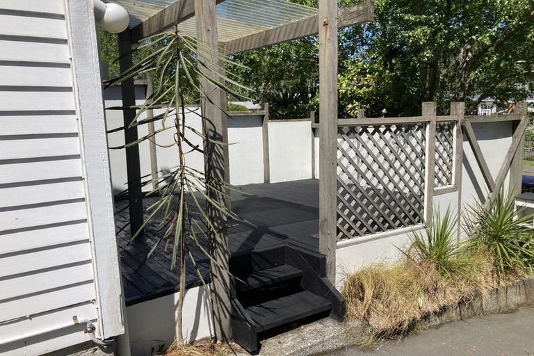 Photo of property in 26a Ranelagh Street, Karori, Wellington, 6012