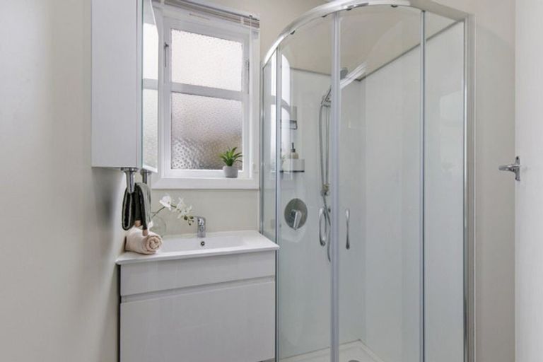 Photo of property in 26 Lowry Crescent, Stokes Valley, Lower Hutt, 5019