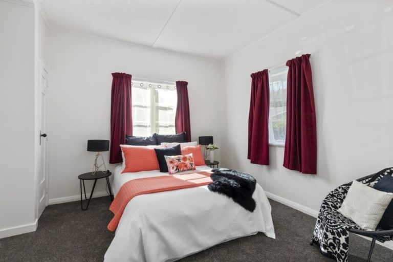 Photo of property in 1140 High Street, Taita, Lower Hutt, 5011