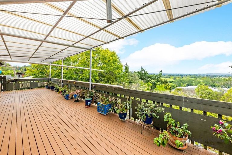 Photo of property in 32 Redmount Place, Red Hill, Papakura, 2110