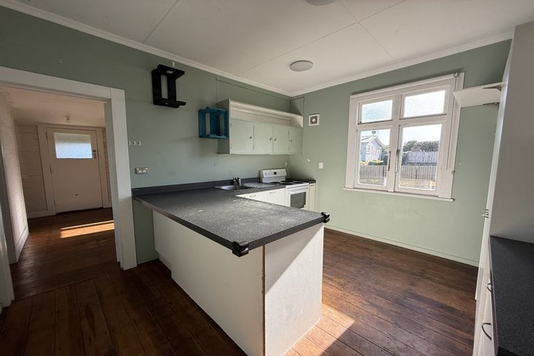 Photo of property in 163 Cornfoot Street, Castlecliff, Whanganui, 4501