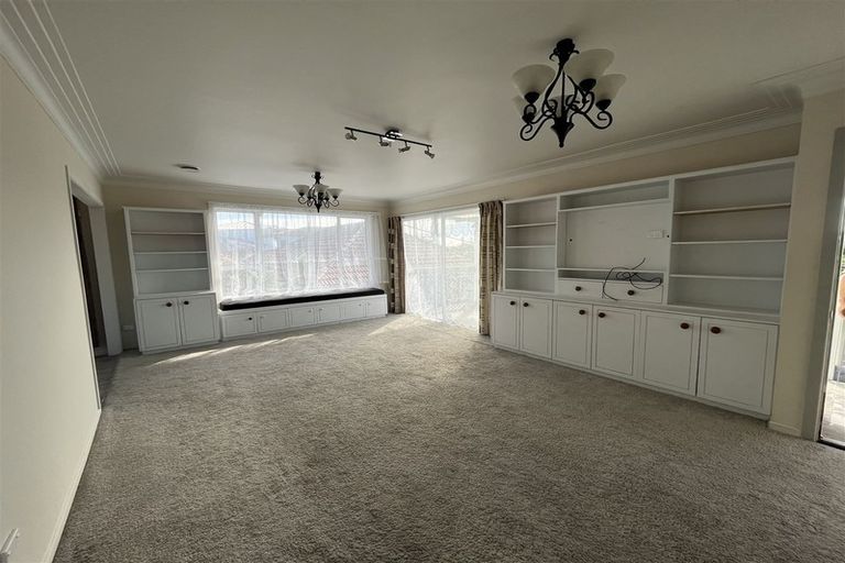 Photo of property in 424 Old Te Atatu Road, Te Atatu Peninsula, Auckland, 0610